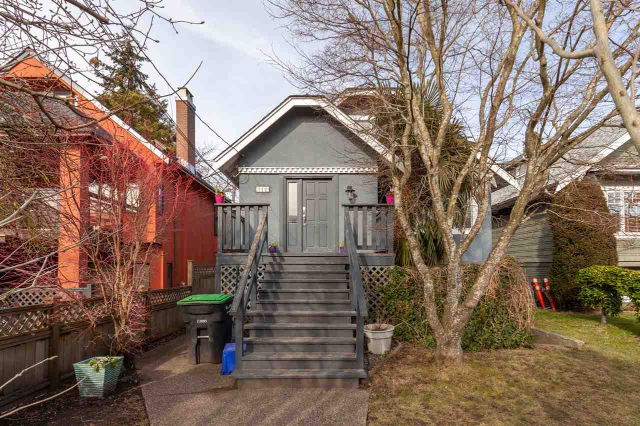 r2342909