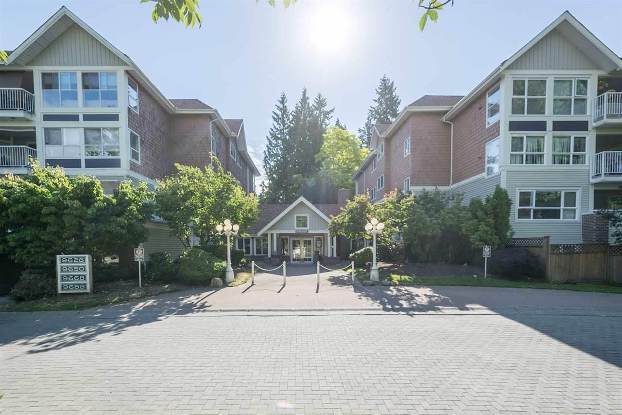 r2357932