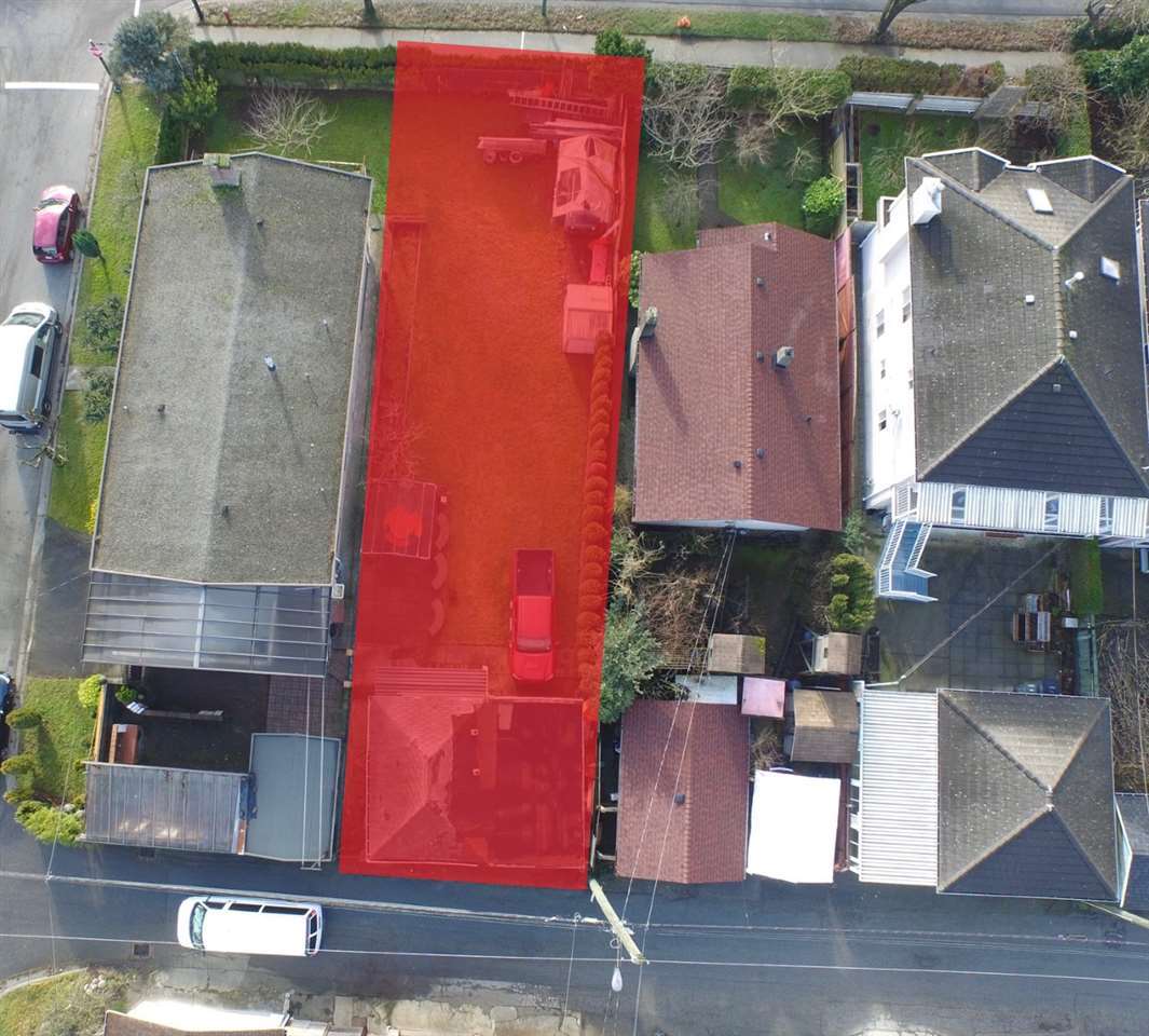 r2359333