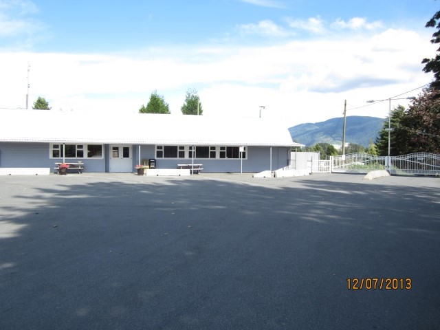 r2359516