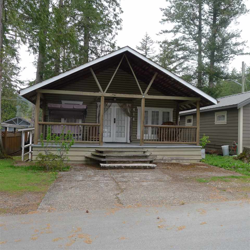 r2359586