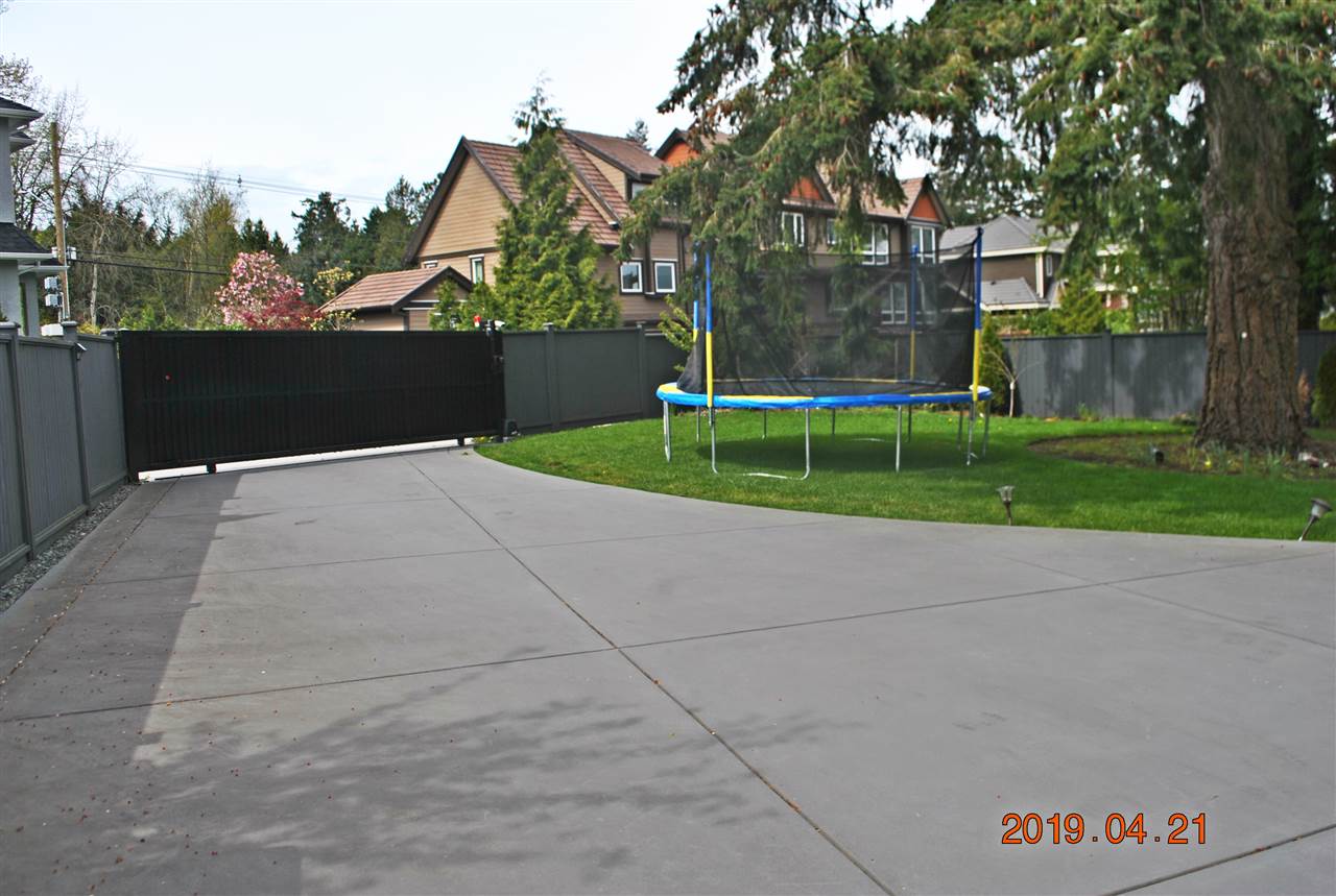 r2360854