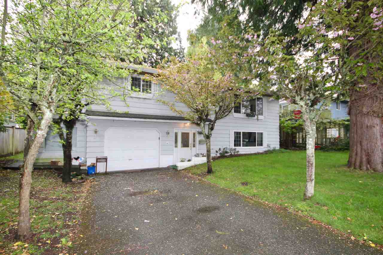 r2361347